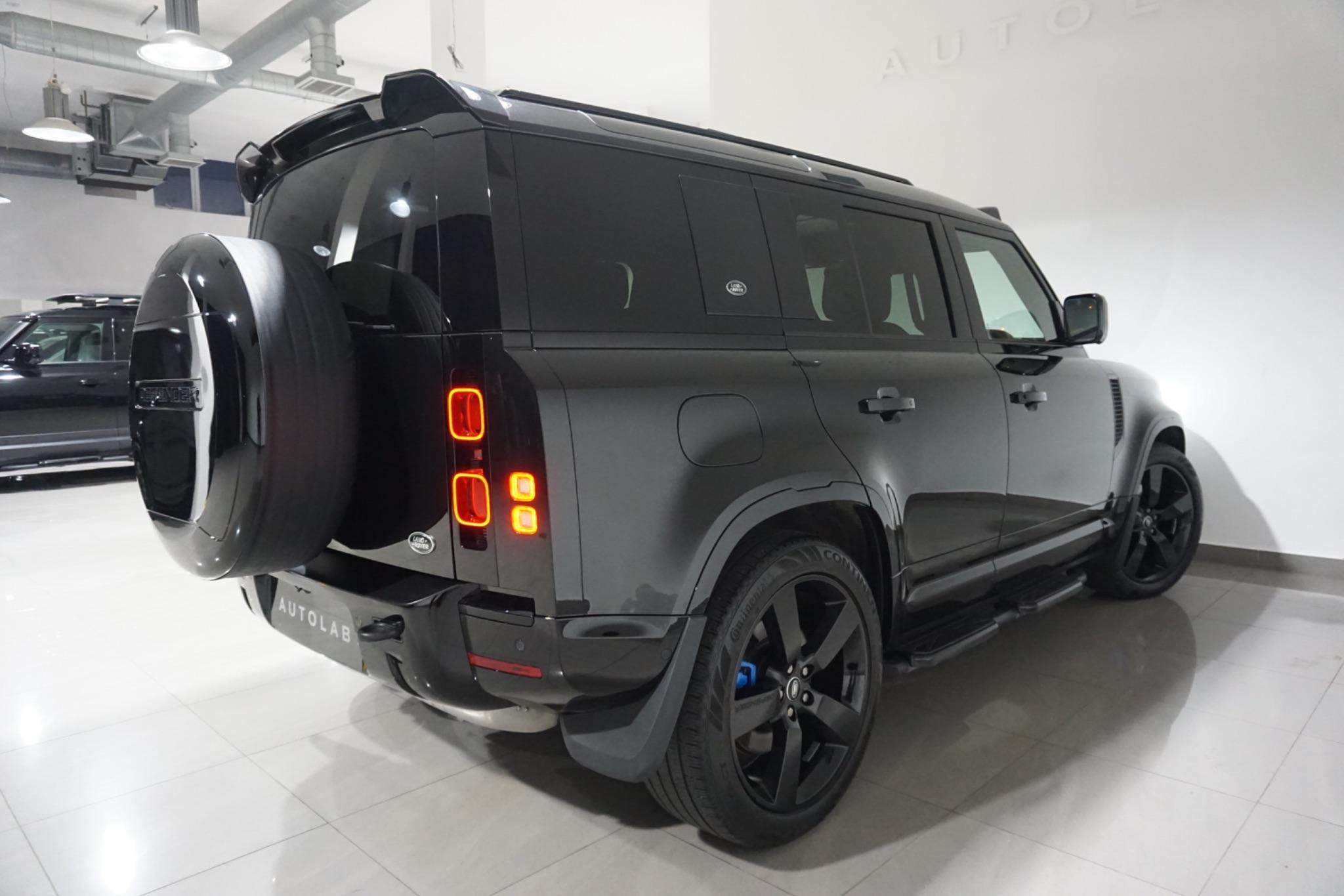 Land Rover Defender 110 3.0 D250 MHEV X-Dynamic HSE Auto 4WD Euro 6 (s/s) 5dr